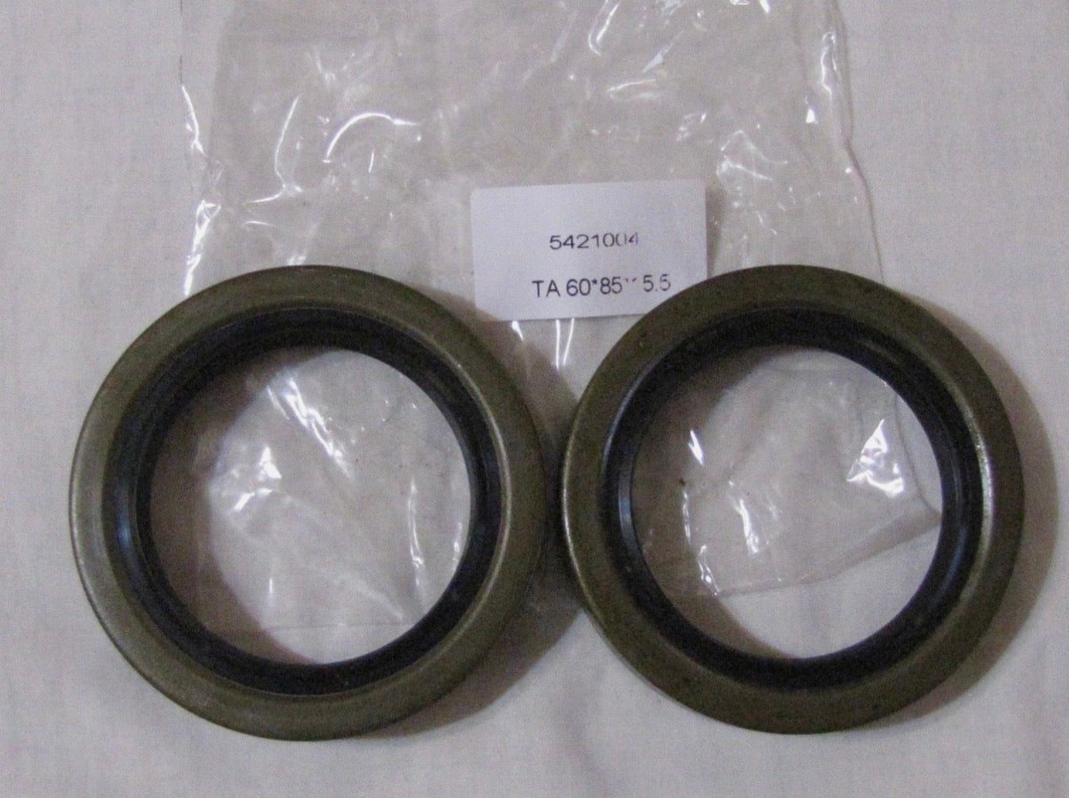 Rockwell 2.5 Ton Pinion Seals — Pair