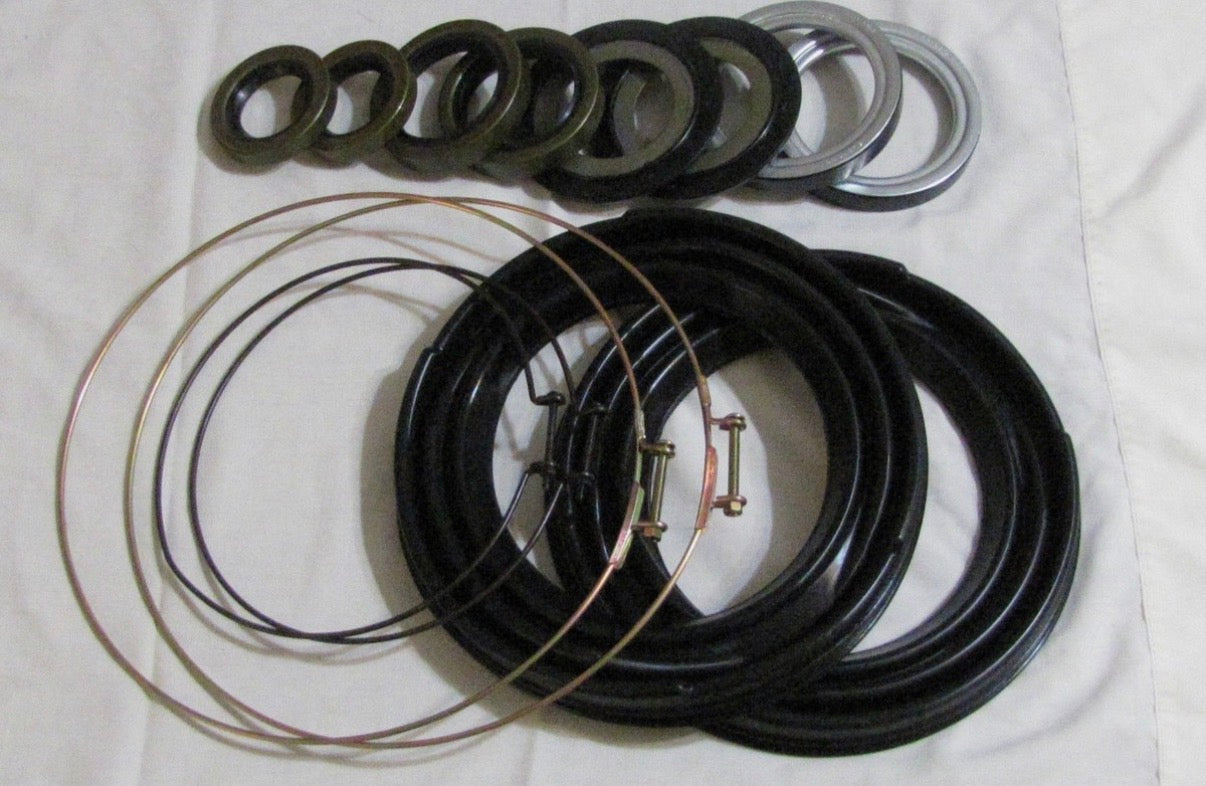 Rockwell 2.5 Ton Front Axle Boot & Seal Kit