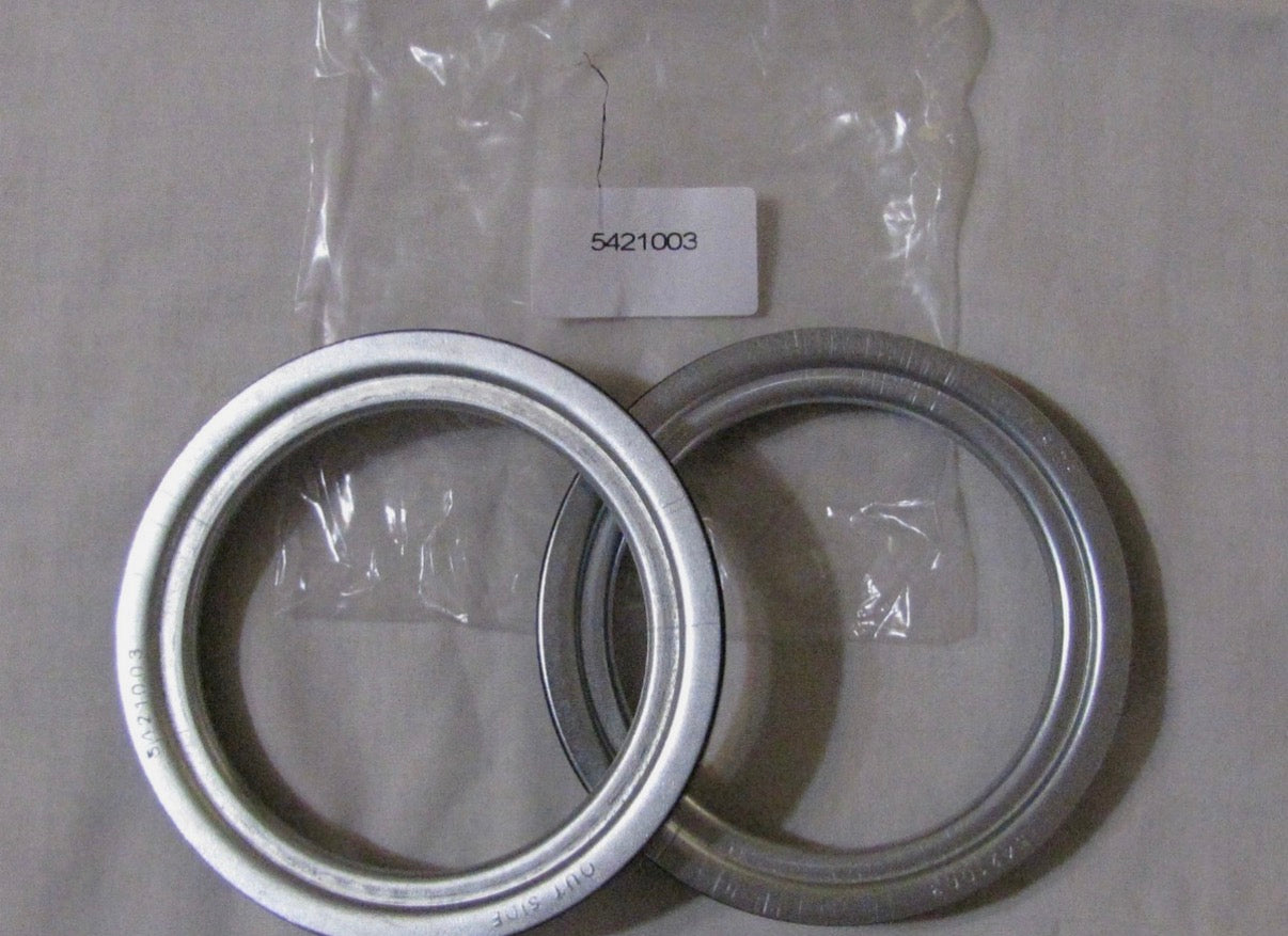 Rockwell 2.5 Ton Inner Hub Seals — Pair